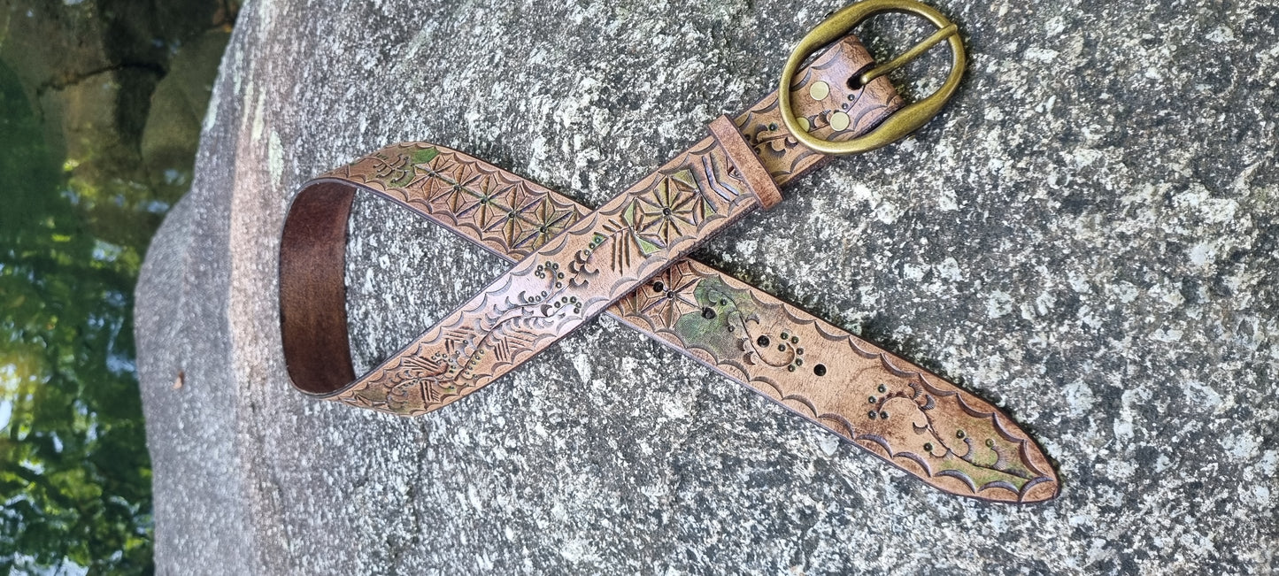 Stamped and carved leather belt