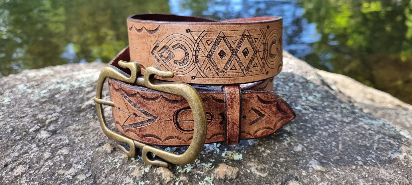 Stamped and carved leather belt