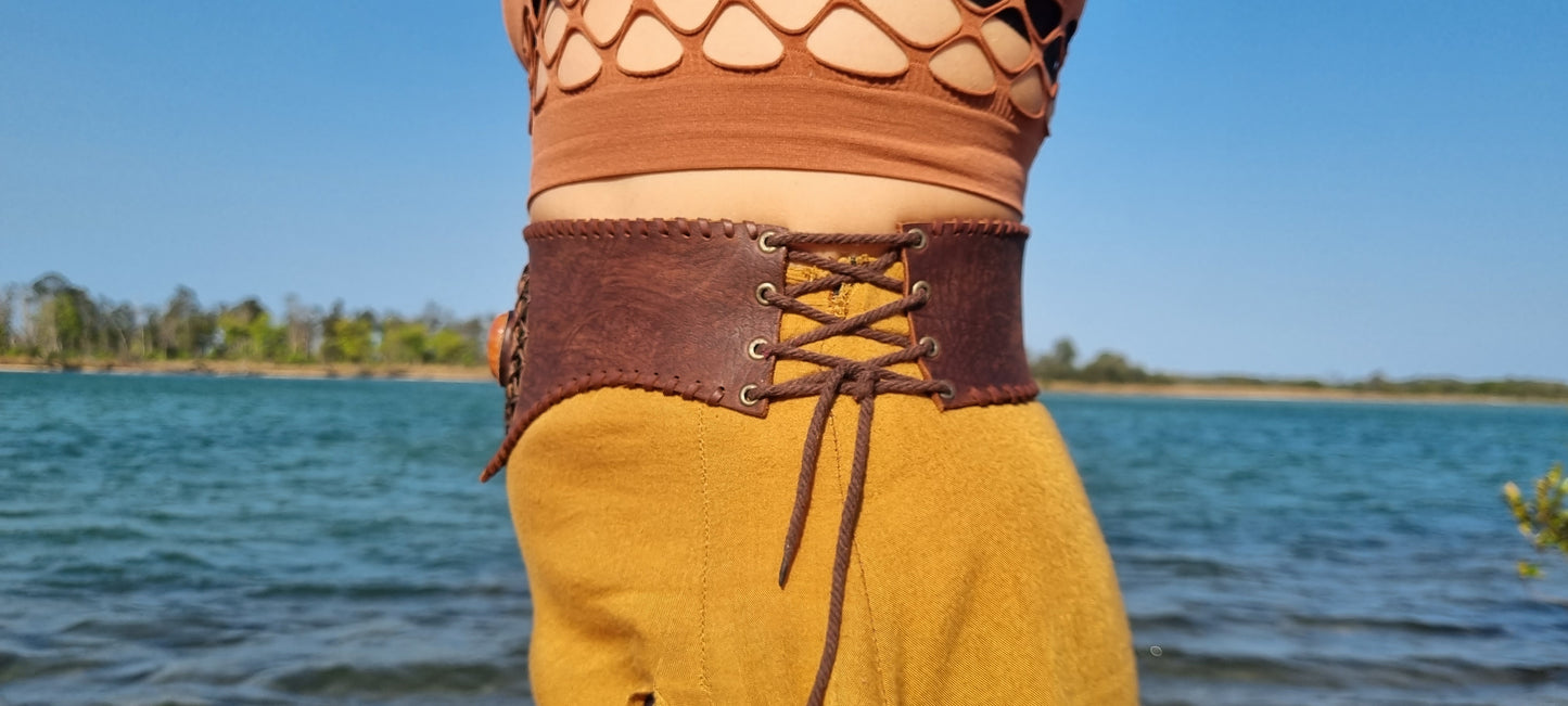 Decorative waist leather belt