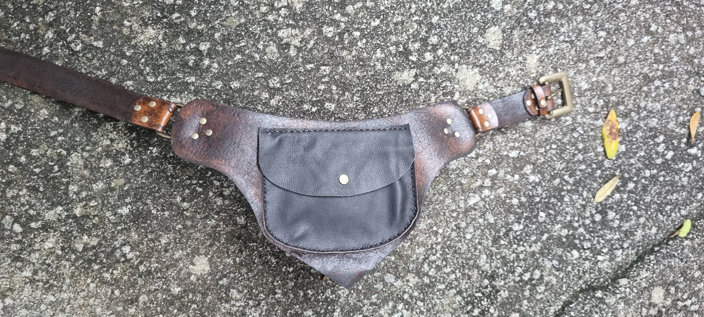 Carved hip bag