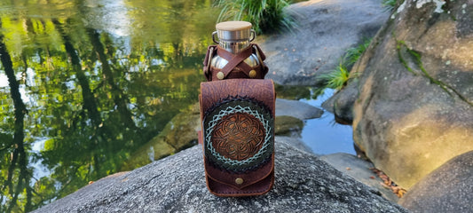 Carved water bottle bag