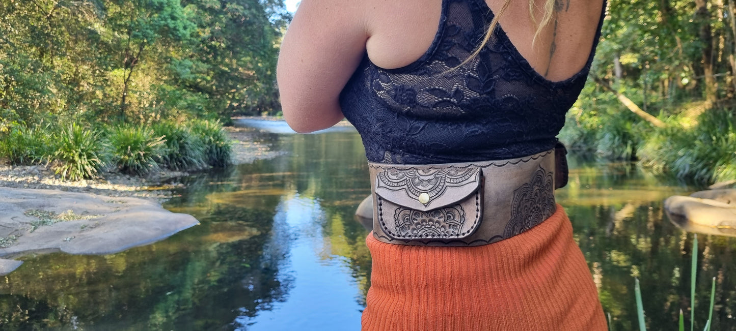 Mandala waist pocket belt