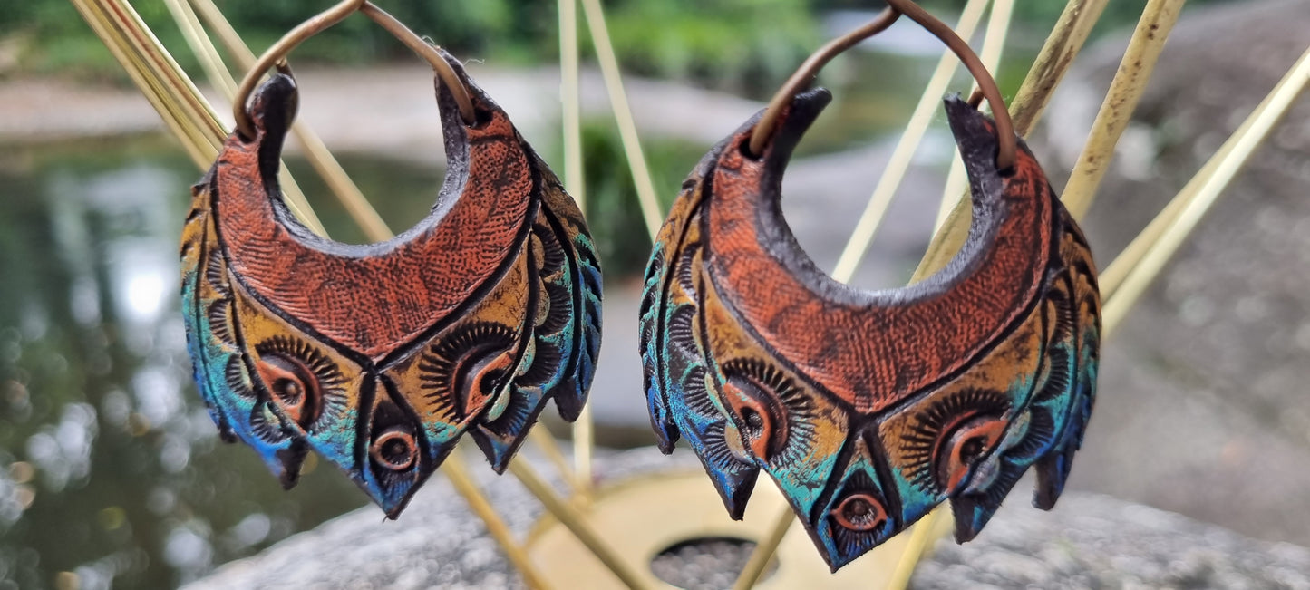 Coloured leather earrings and necklace set