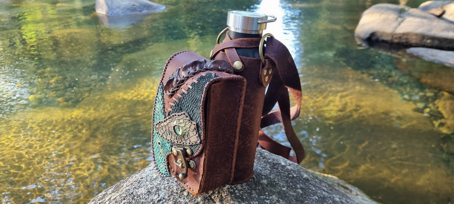 Snake water bottle bag