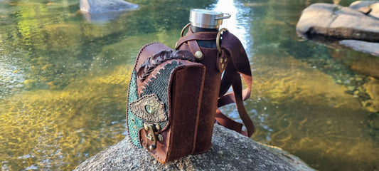 Snake water bottle bag