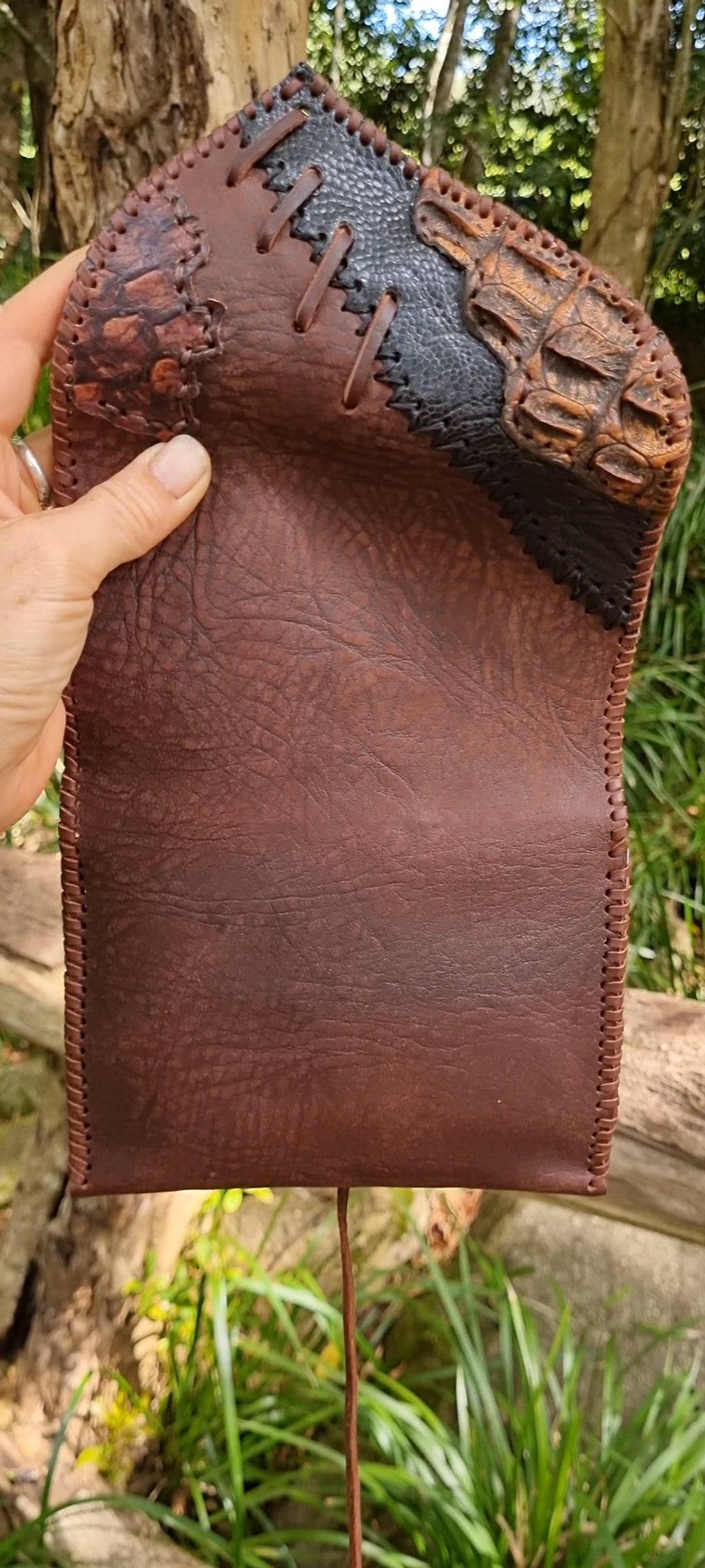 Tobacco pouch